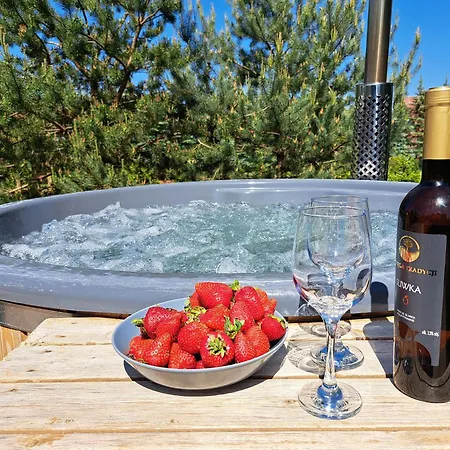 4 Swory בית הארחה 3*